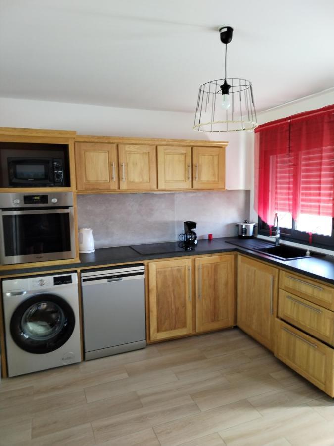 Chez Monblanc Villa Сен-Жозеф Екстериор снимка