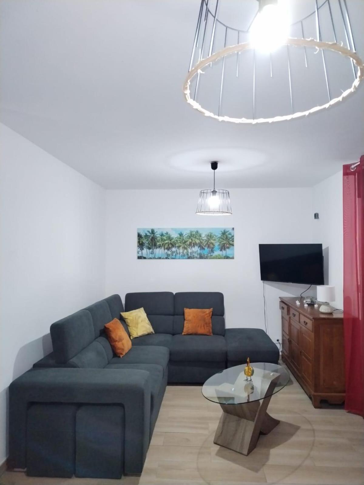 Chez Monblanc Villa Сен-Жозеф Екстериор снимка
